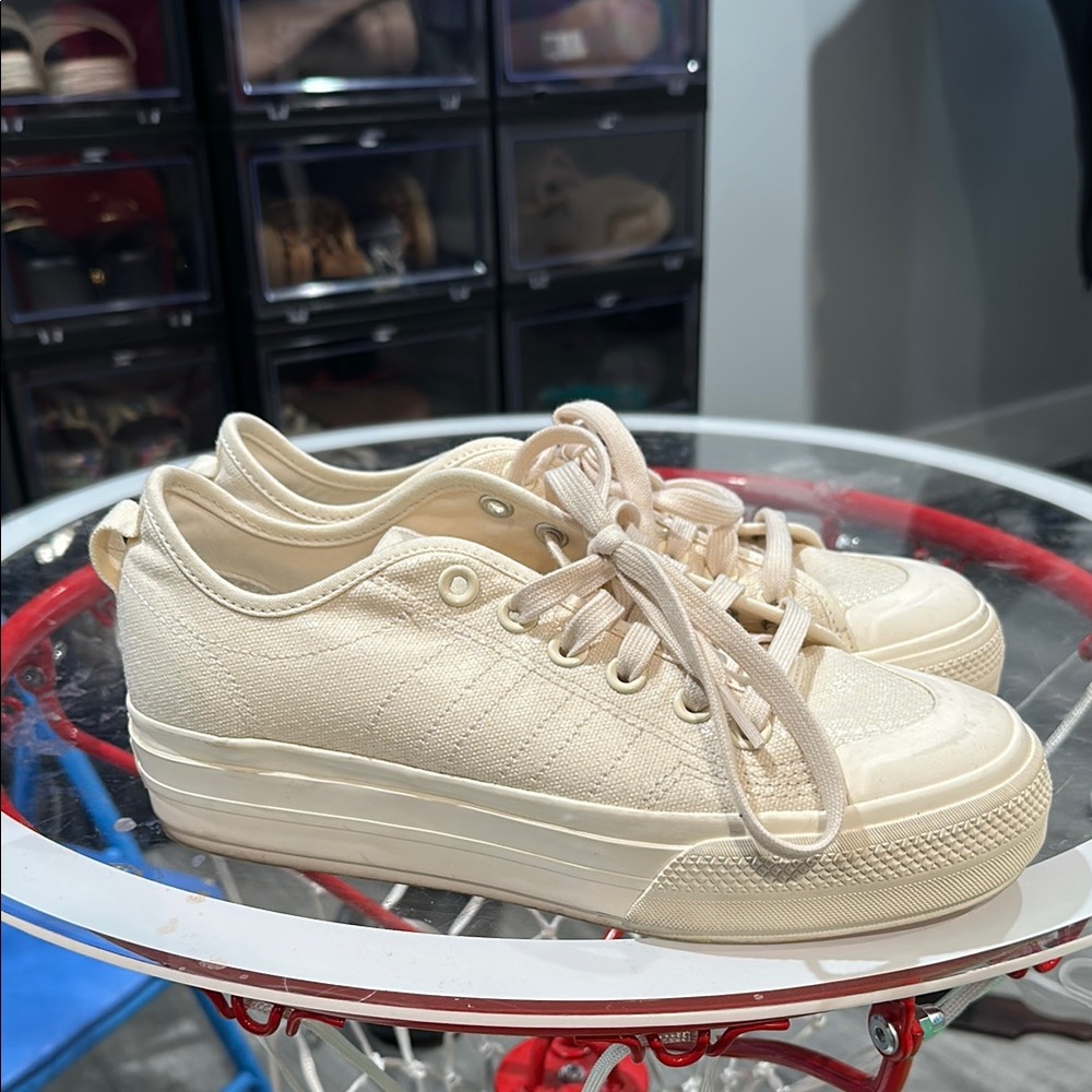 Adidas Women's Cream Canvas Sneakers